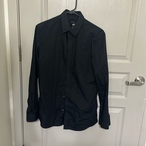 H&M black dress shirt